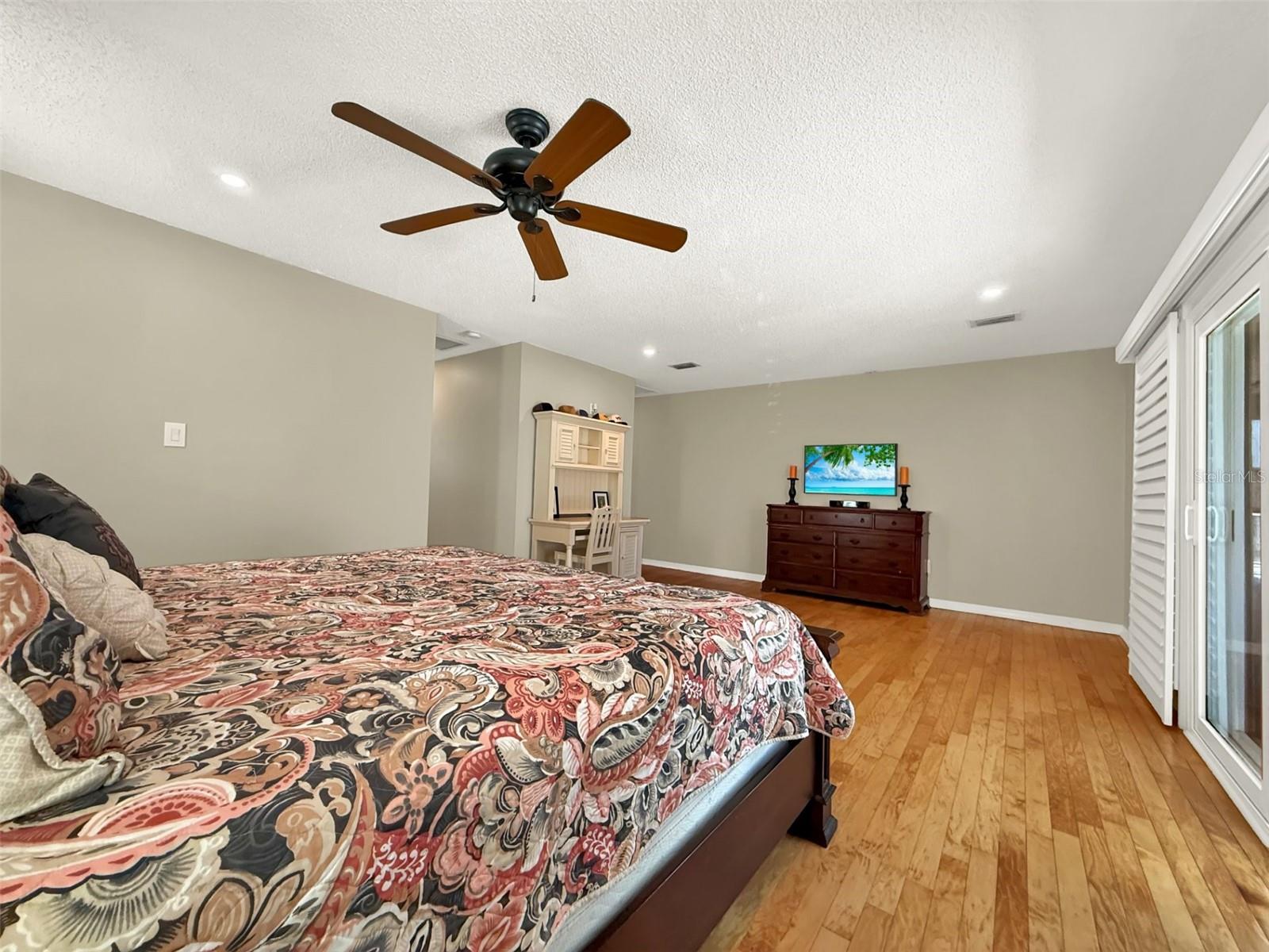301 Quay Assisi Property Photo 36
