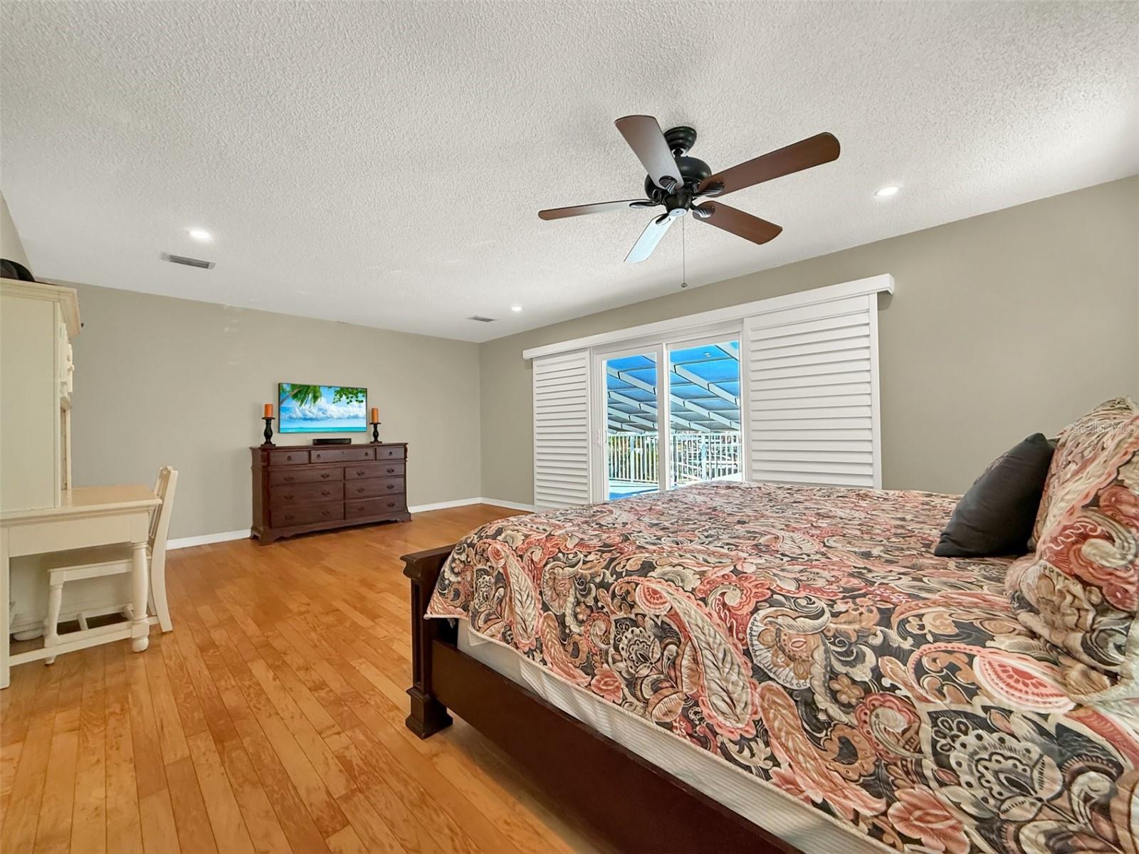 301 Quay Assisi Property Photo 37