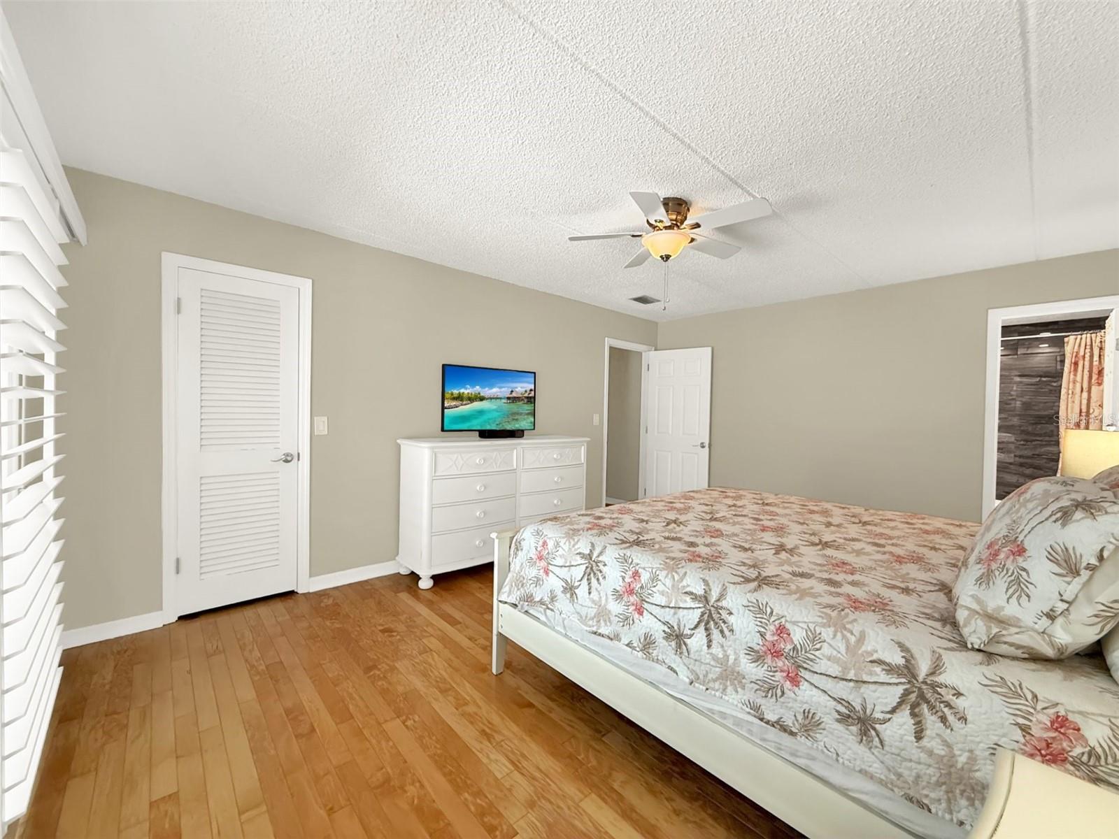 301 Quay Assisi Property Photo 43