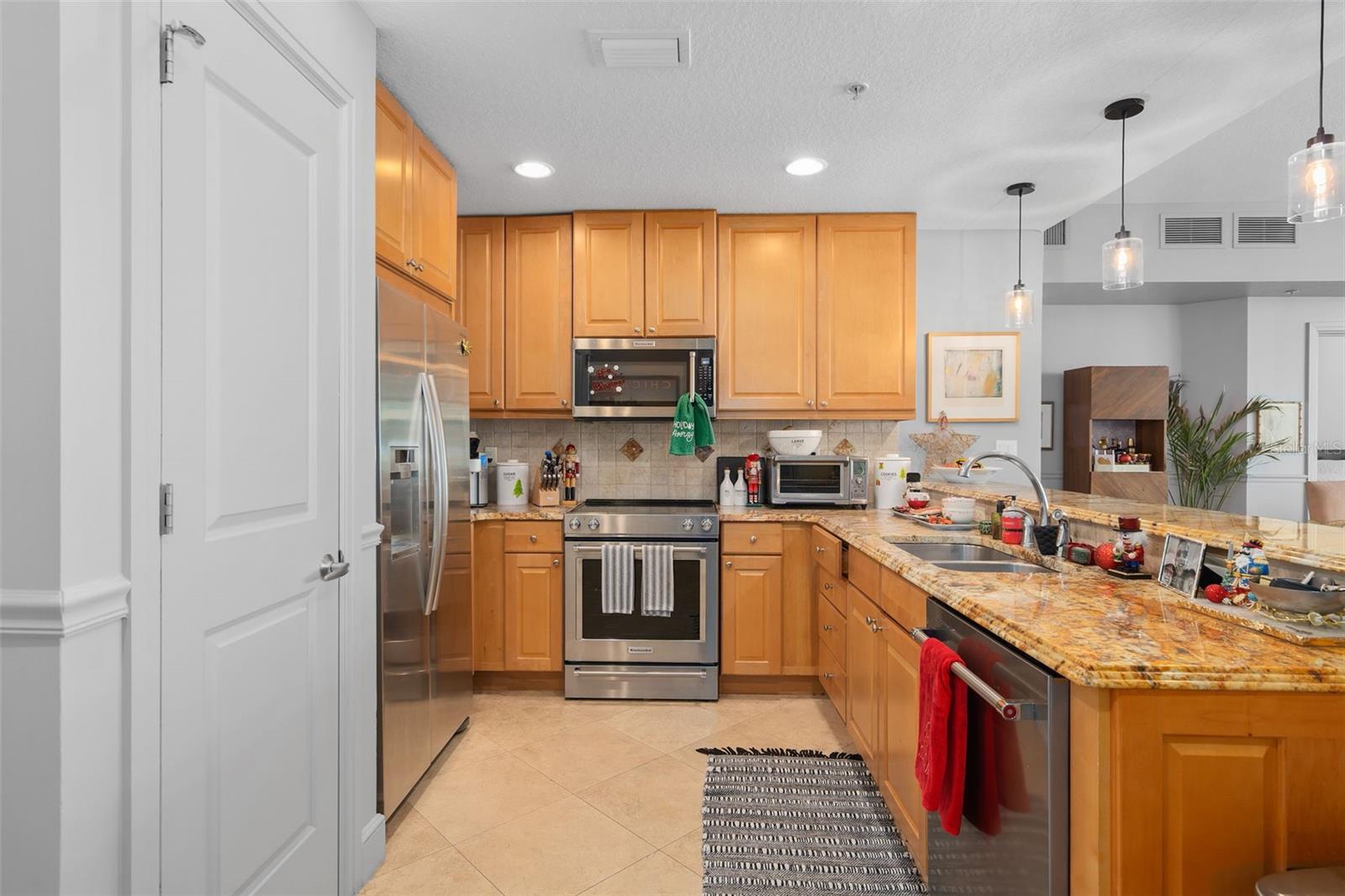 101 S Eola Dr #1209 Property Photo 5