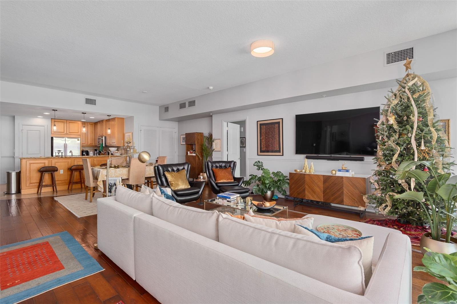 101 S Eola Dr #1209 Property Photo 8