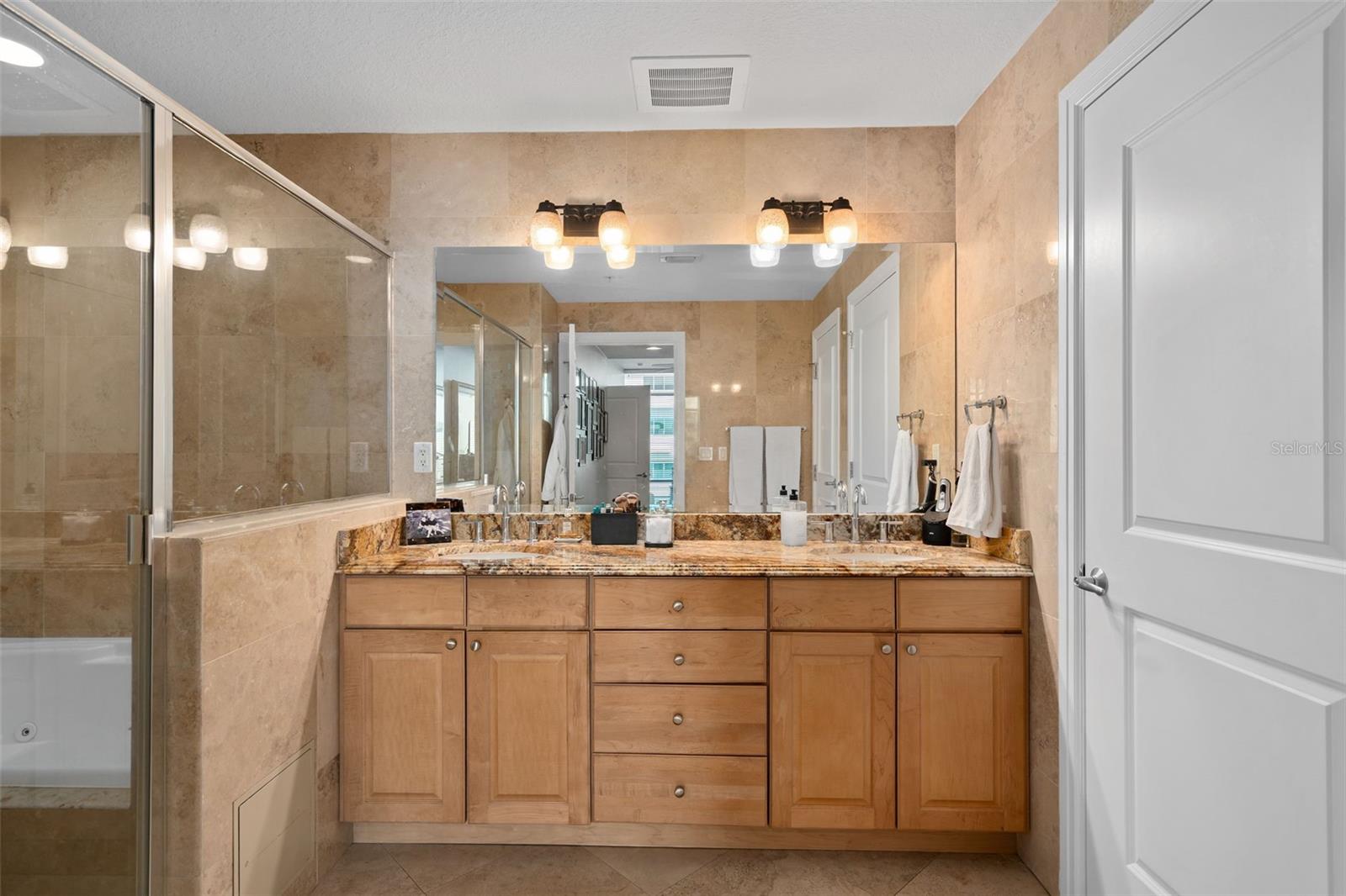 101 S Eola Dr #1209 Property Photo 18