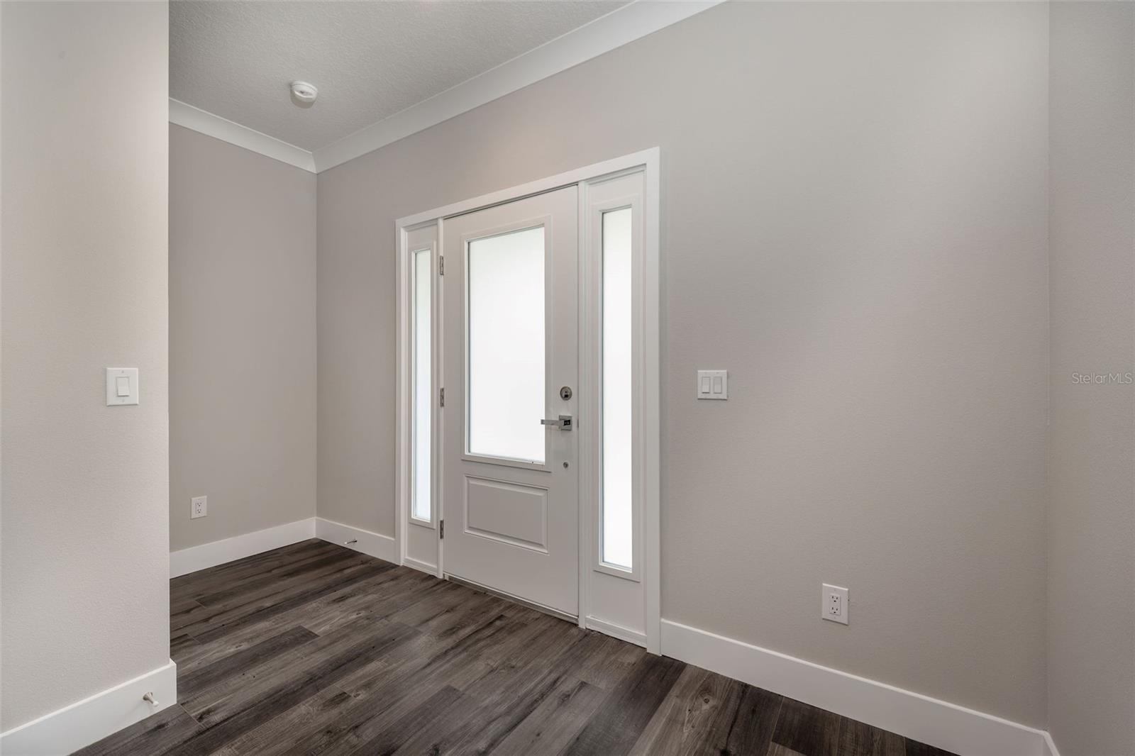 310 Mitnik Dr Property Photo 11