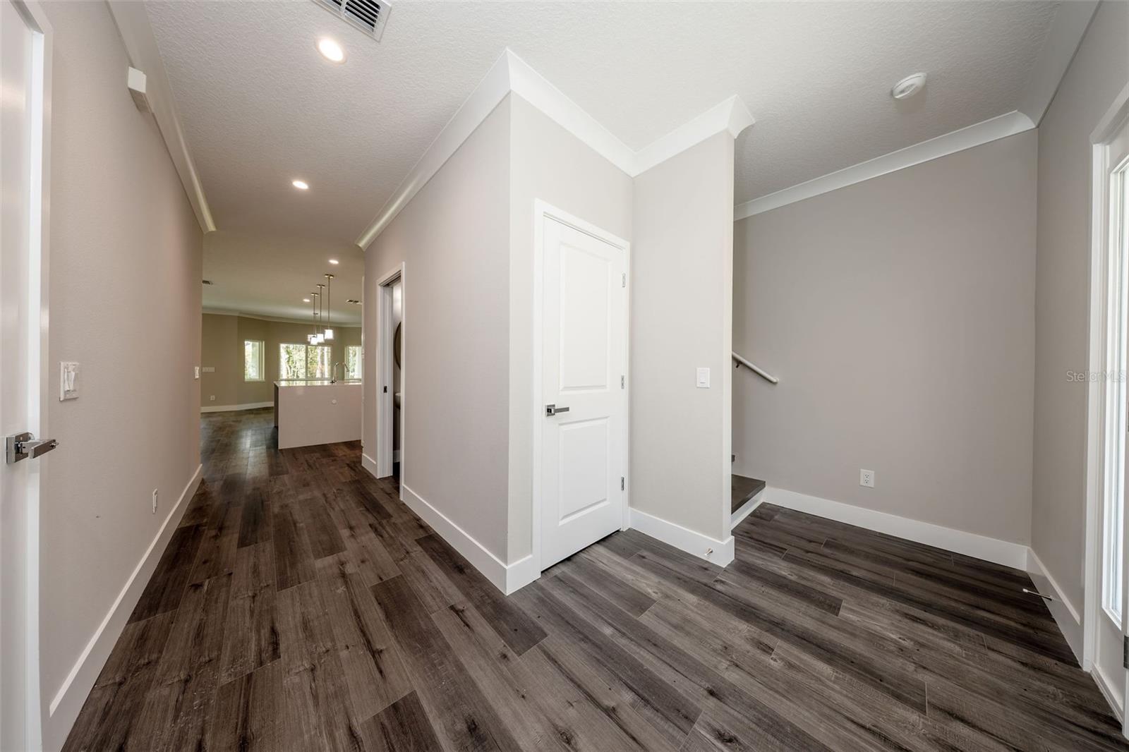 310 Mitnik Dr Property Photo 12