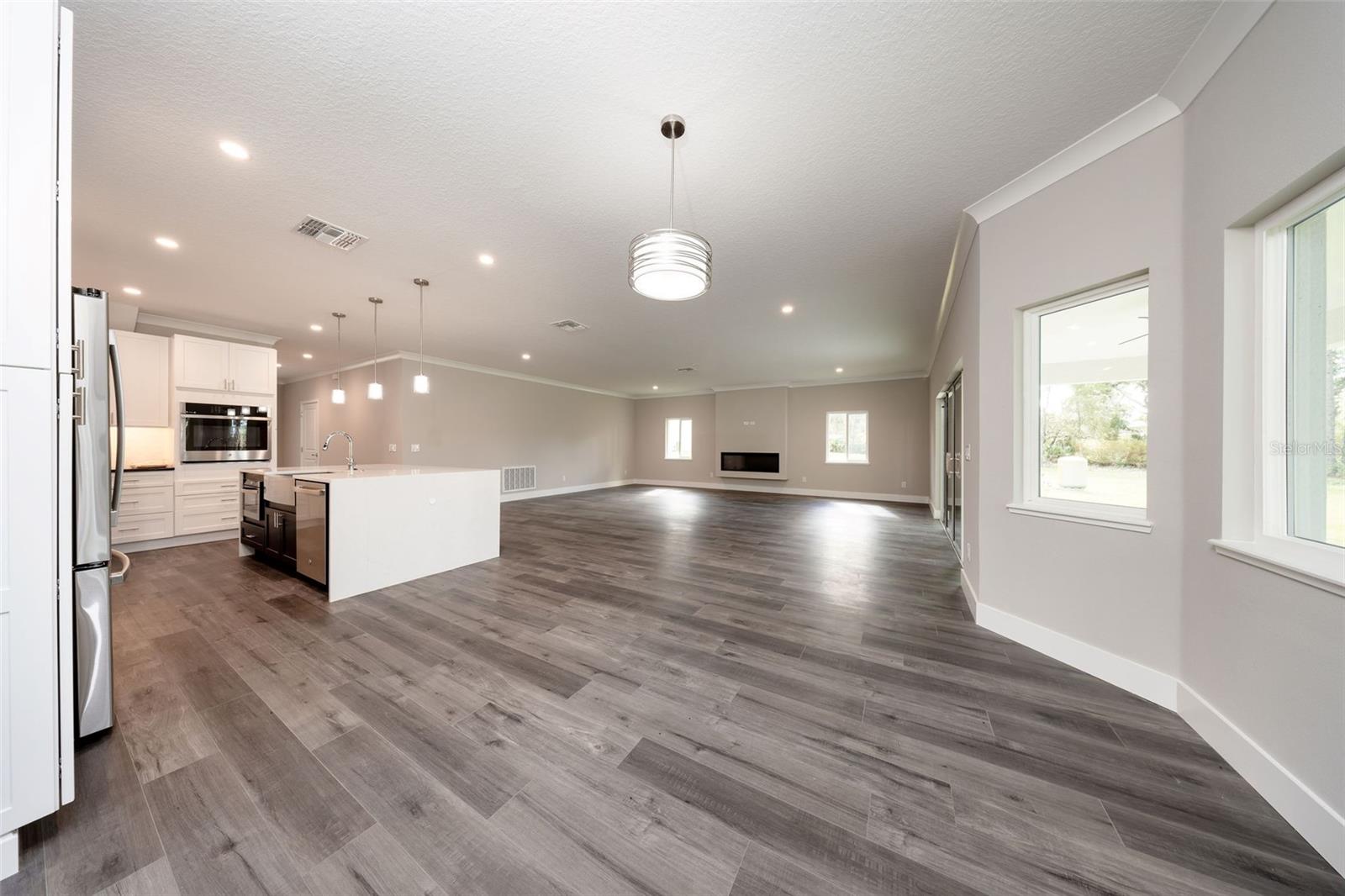 310 Mitnik Dr Property Photo 17