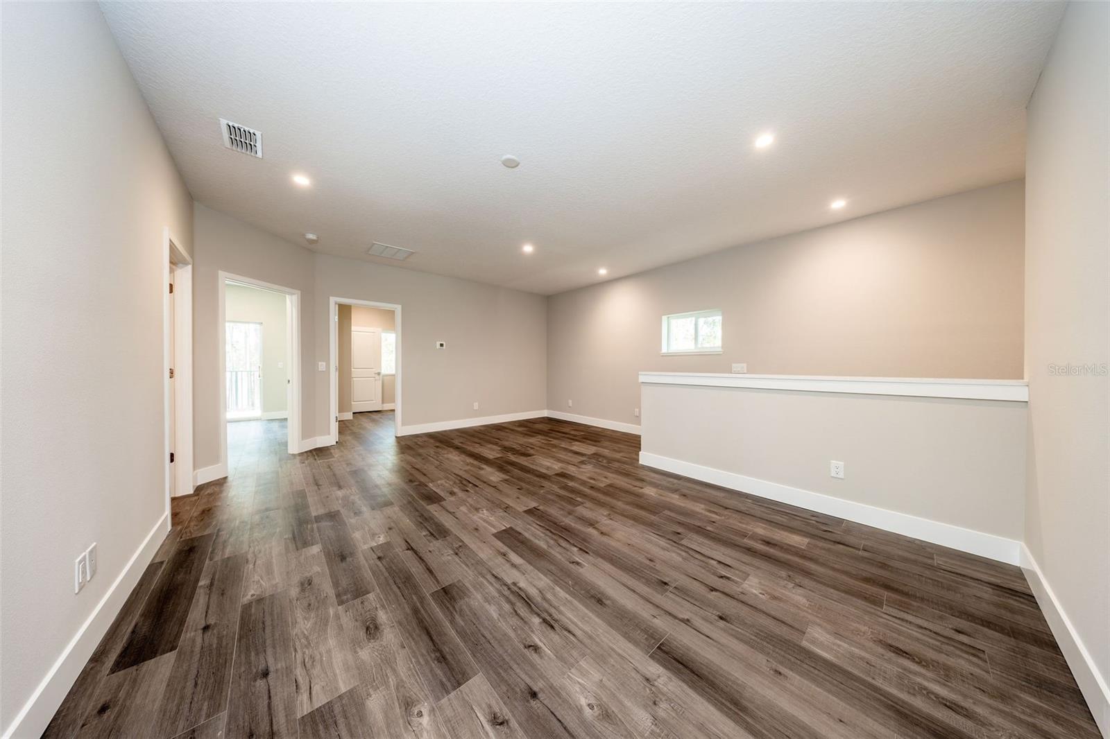 310 Mitnik Dr Property Photo 26