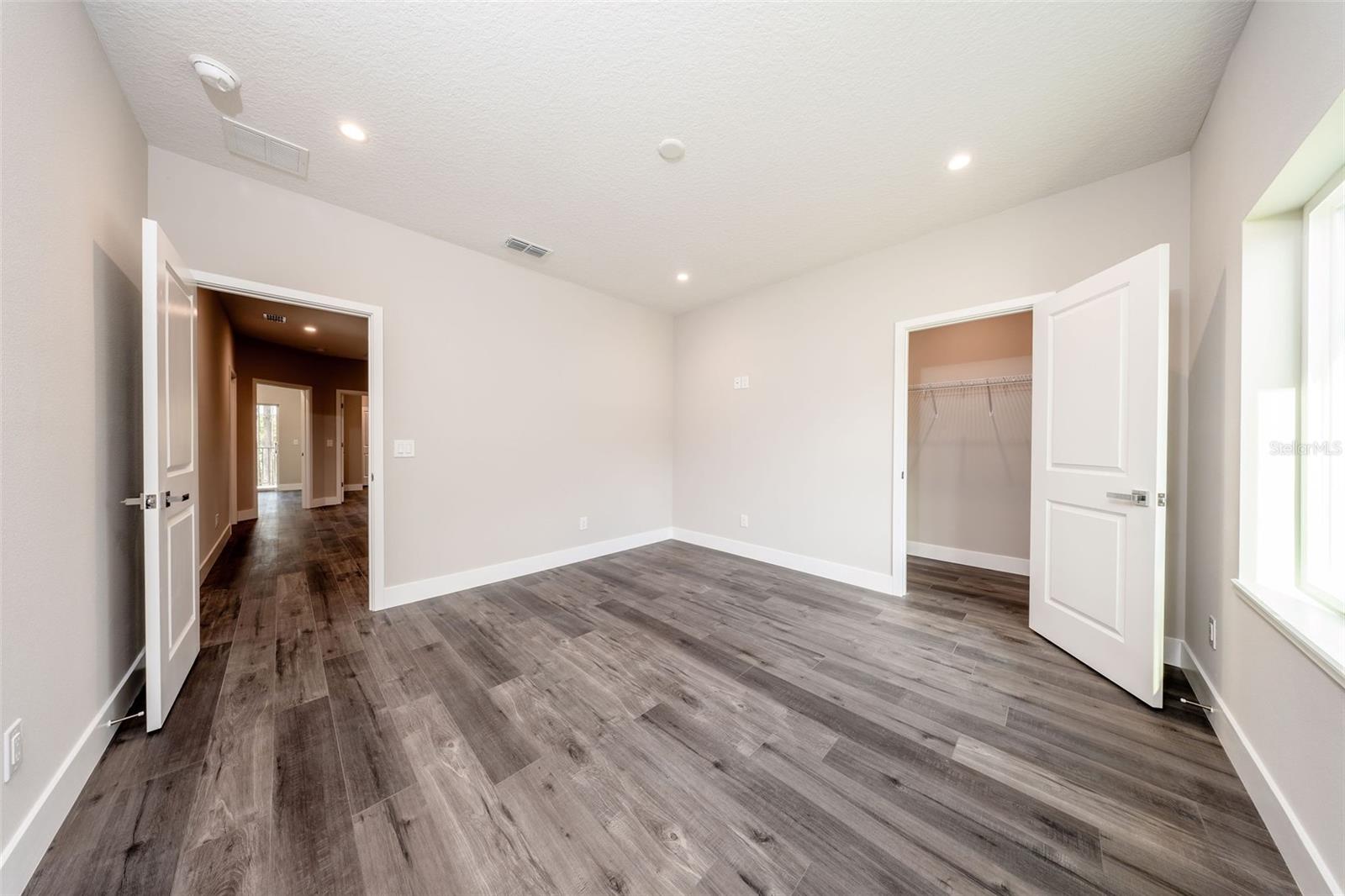 310 Mitnik Dr Property Photo 28