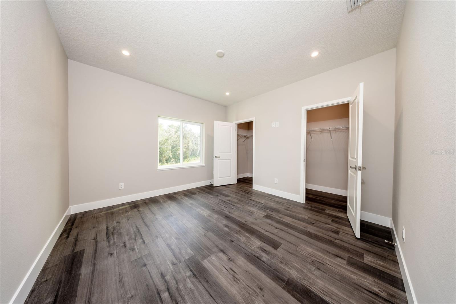 310 Mitnik Dr Property Photo 29