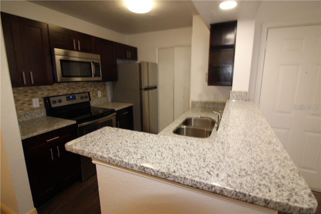 4400 Thornbriar Ln #a202 Property Photo 25