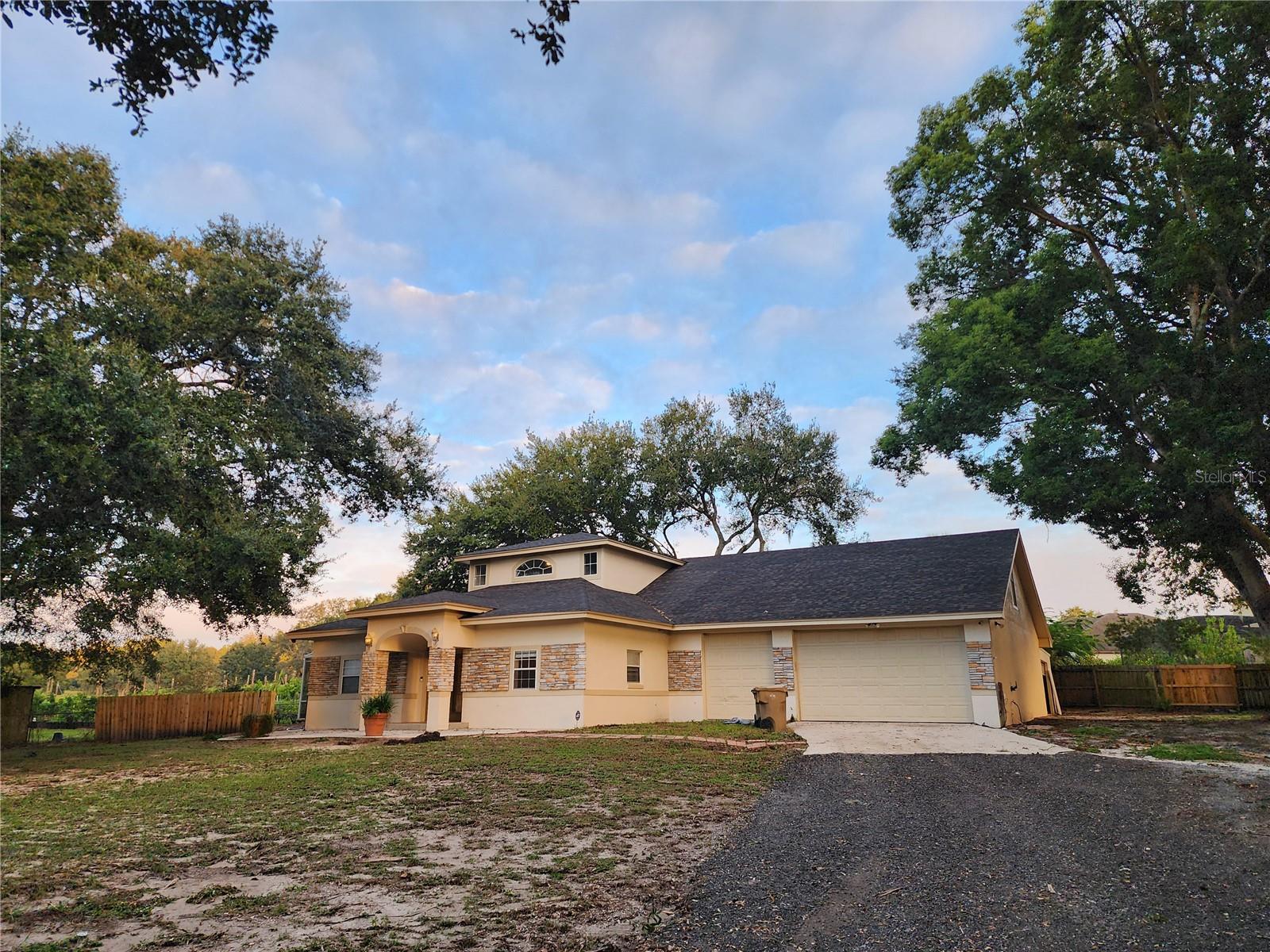 24247 Wolf Branch Rd Property Photo 1