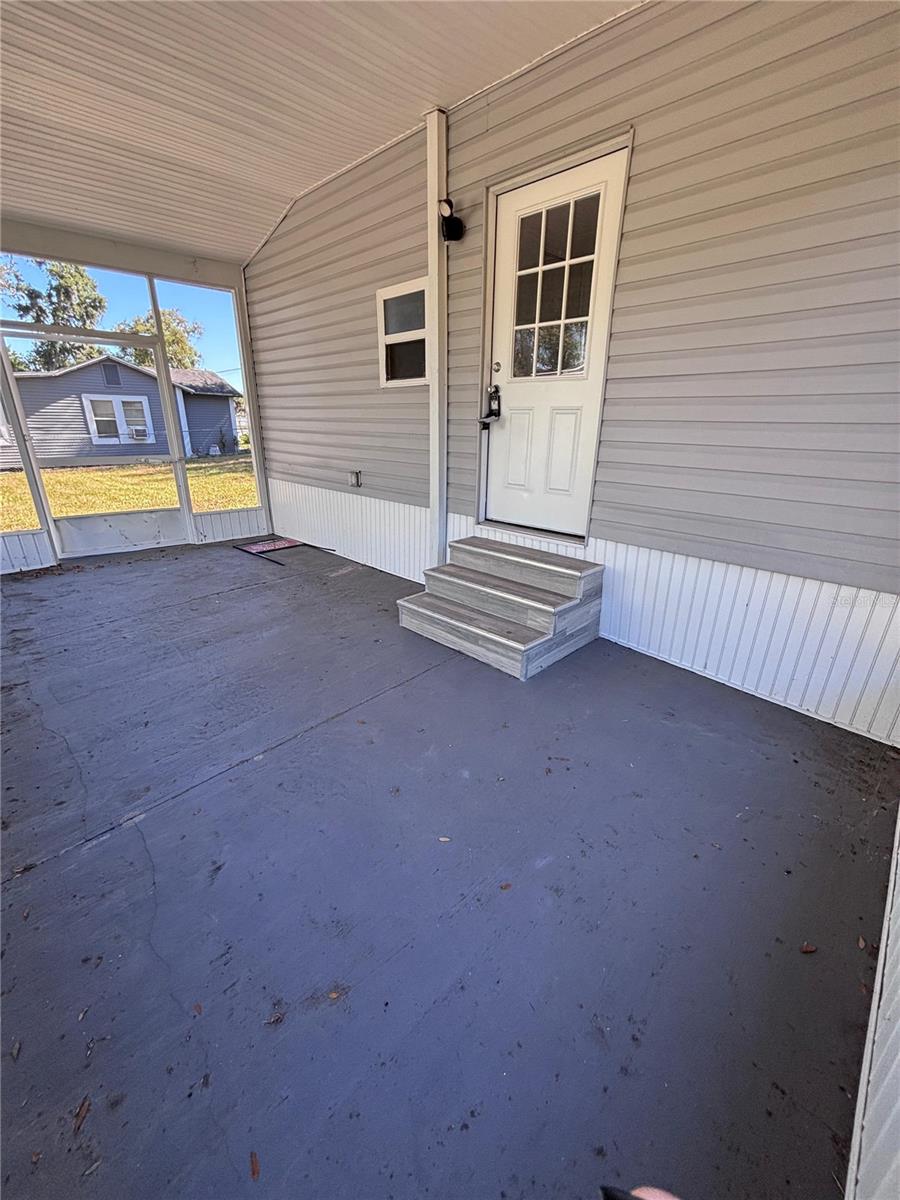 702 W Hillsboro St Property Photo 22