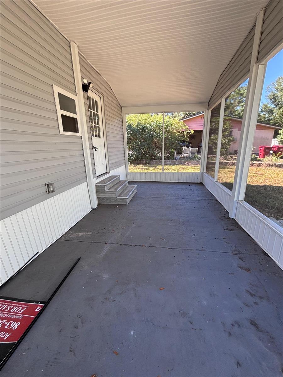 702 W Hillsboro St Property Photo 23