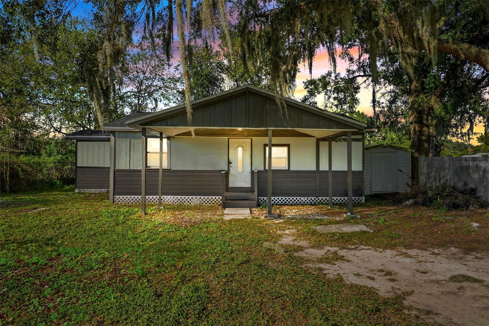 2206 Shirah Rd Property Photo 1