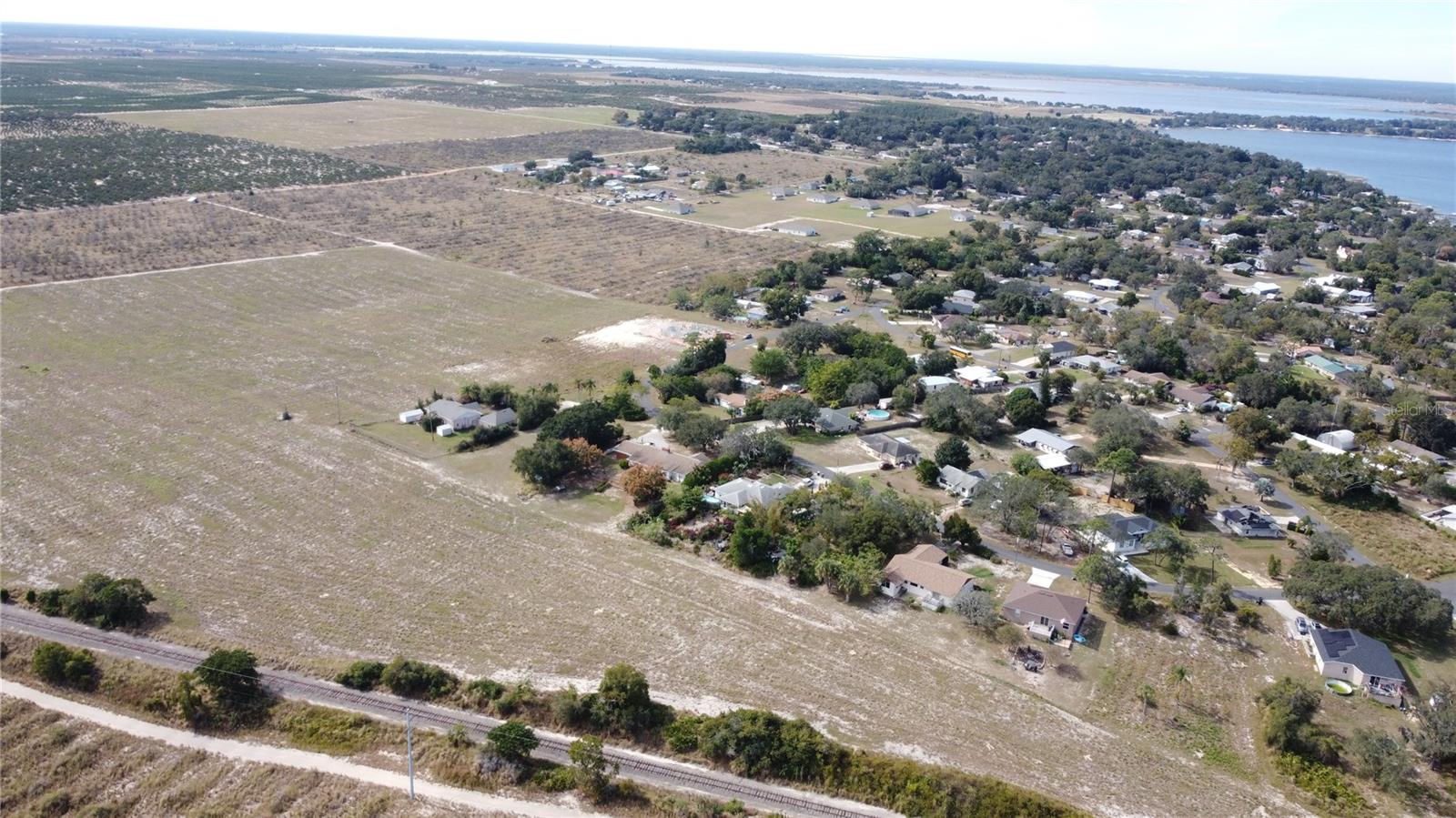 1/4 Mountain Dr Property Photo 11
