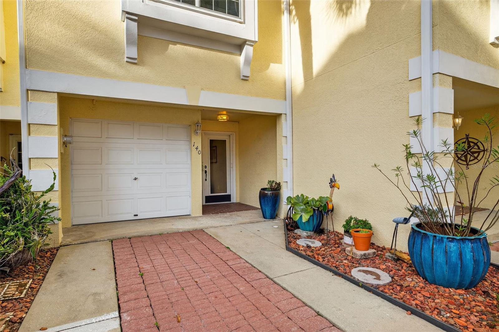 140 Brent Cir Property Photo 3