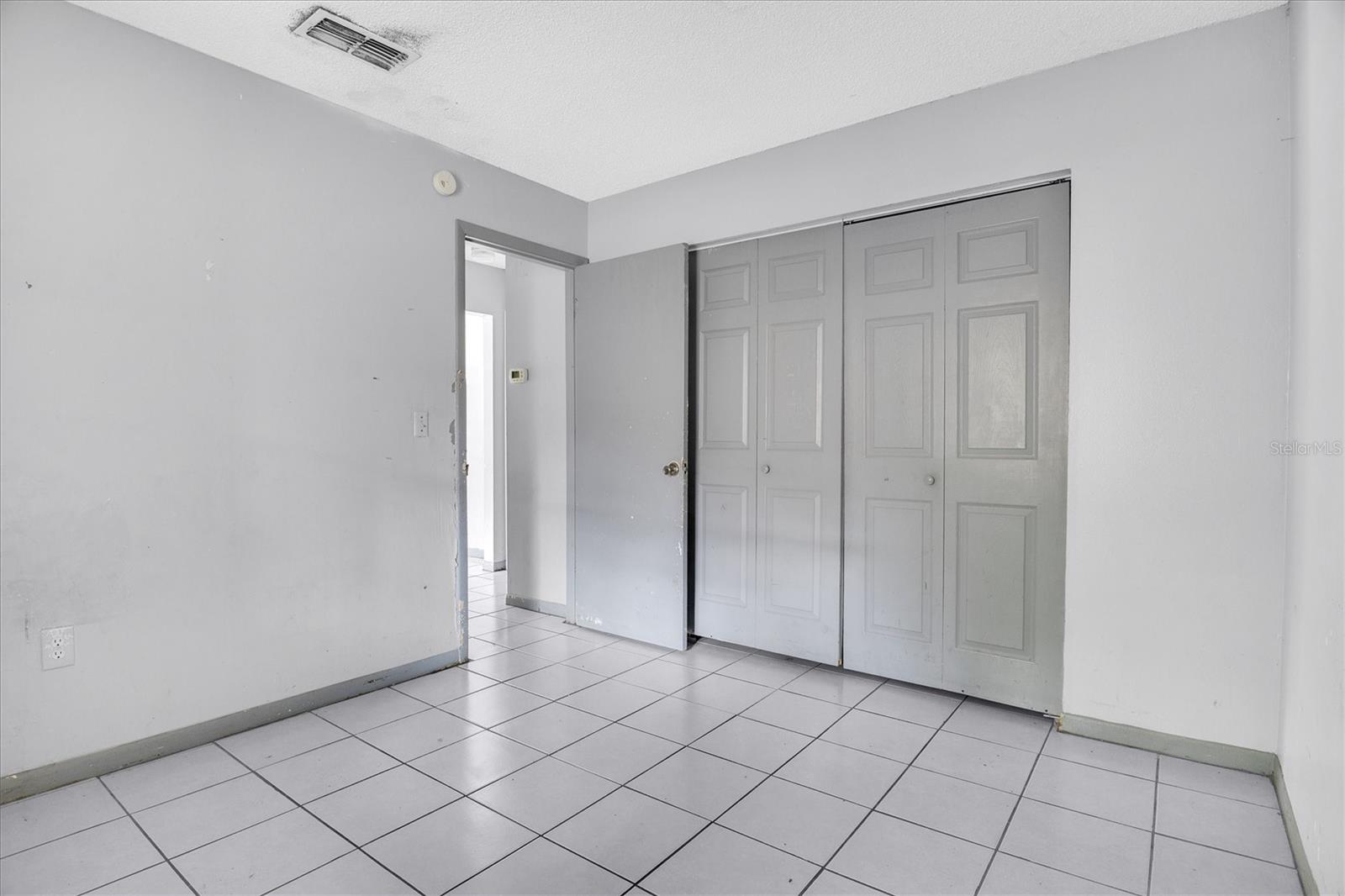2464 Chestnut Woods Dr Property Photo 8