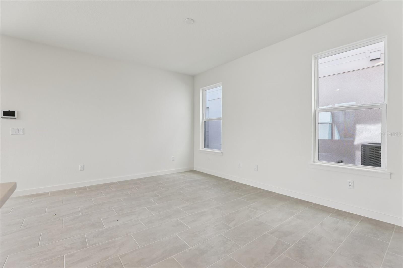 2055 Iorio St Property Photo 10