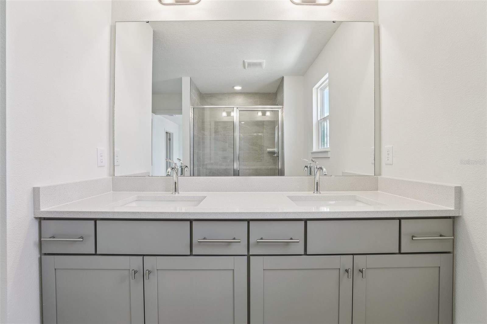 2055 Iorio St Property Photo 22