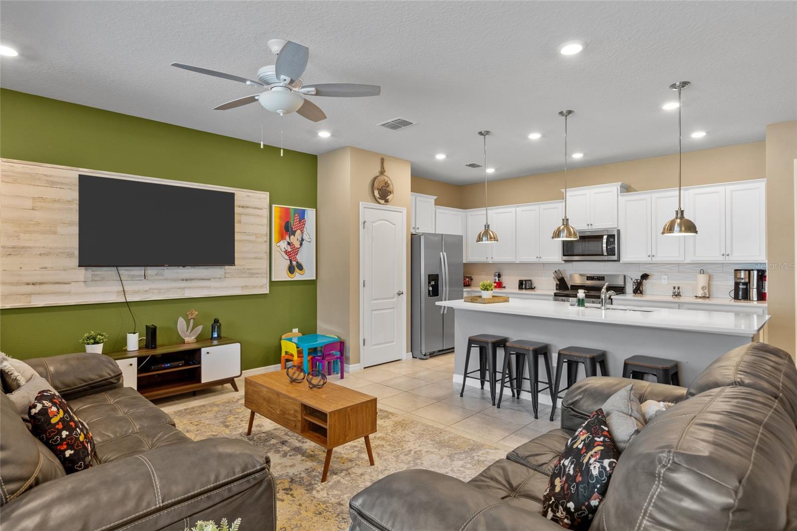 7160 Oakmoss Loop Property Photo 11