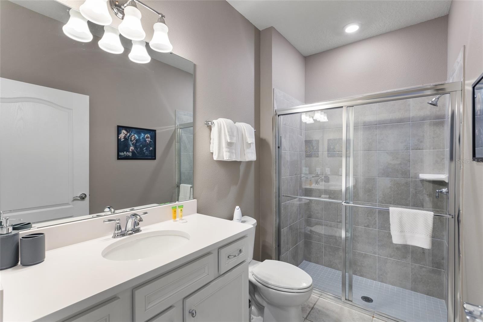7160 Oakmoss Loop Property Photo 25