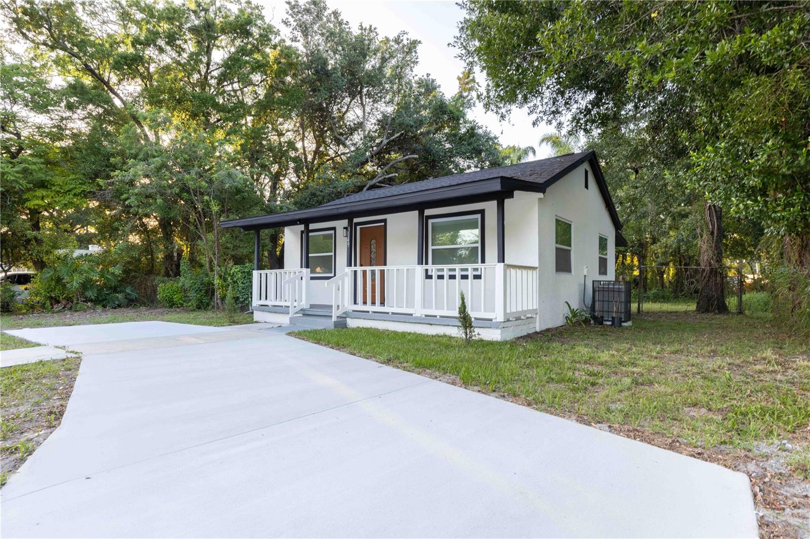3149 W Washington St Property Photo 19