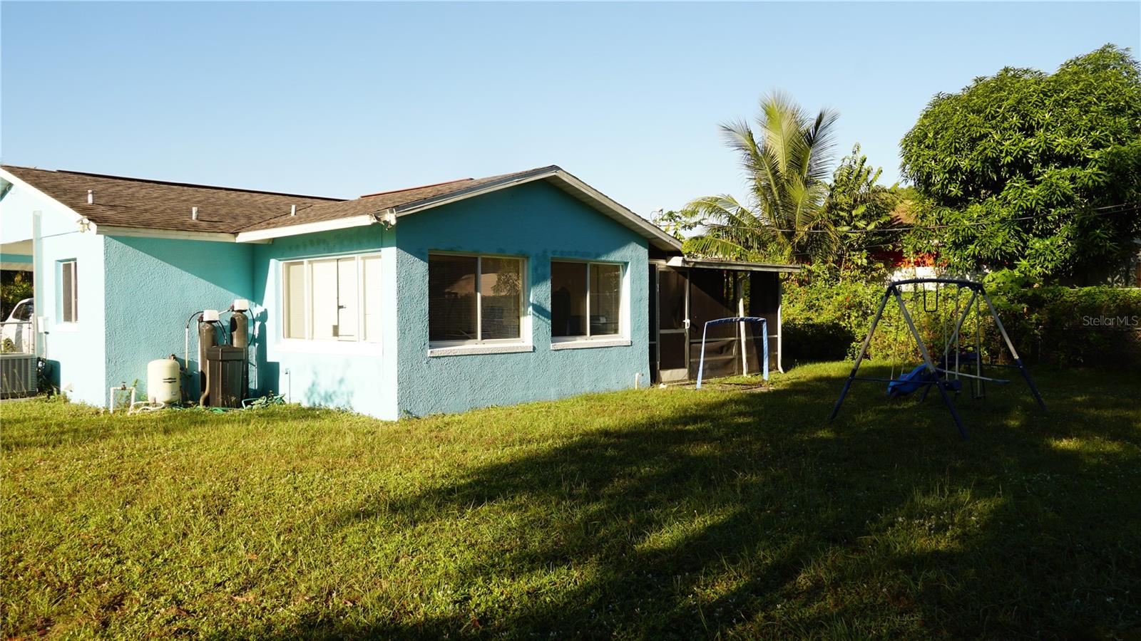 5106 Lee Cir S Property Photo 4