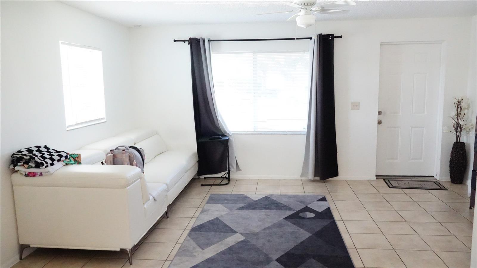 5106 Lee Cir S Property Photo 5