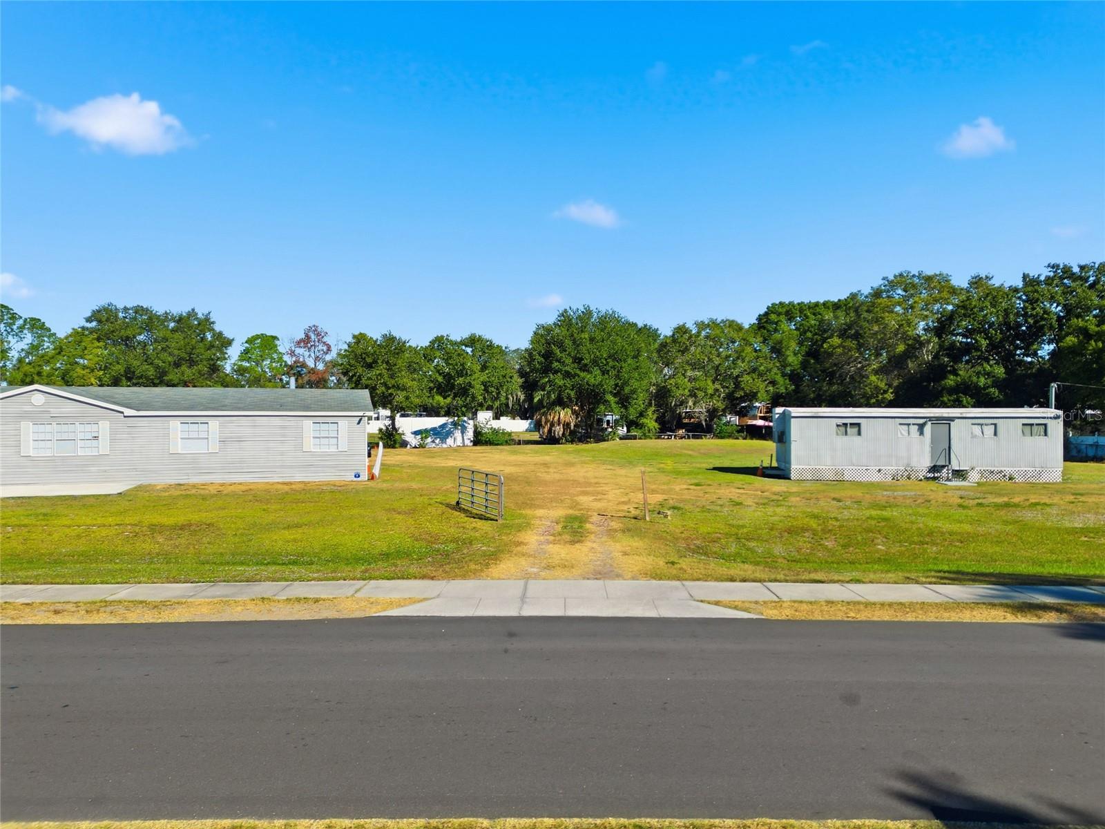 12422 Balm Riverview Rd Property Photo 5