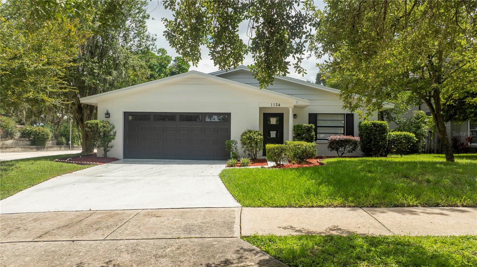 1124 Munster St Property Photo 2