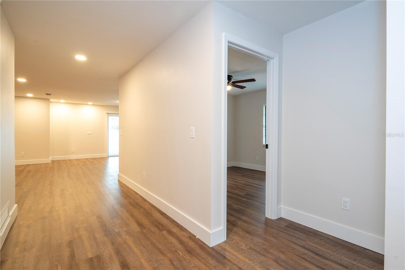 1124 Munster St Property Photo 14