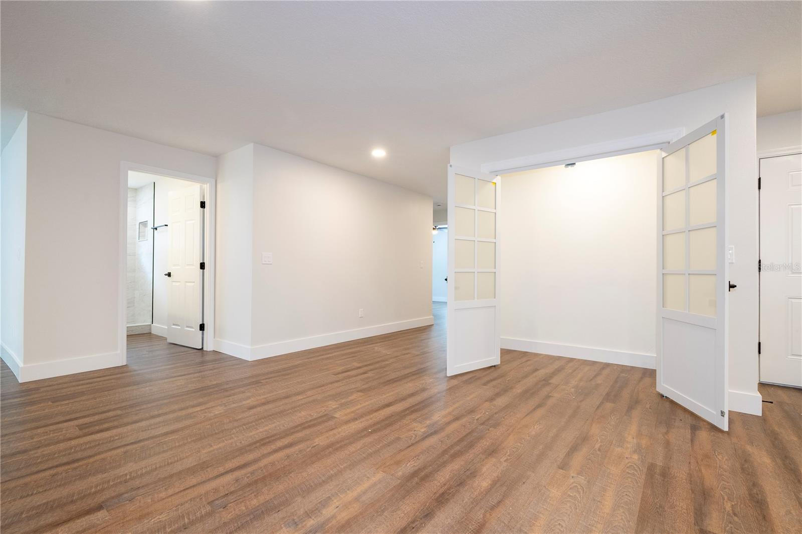 1124 Munster St Property Photo 46