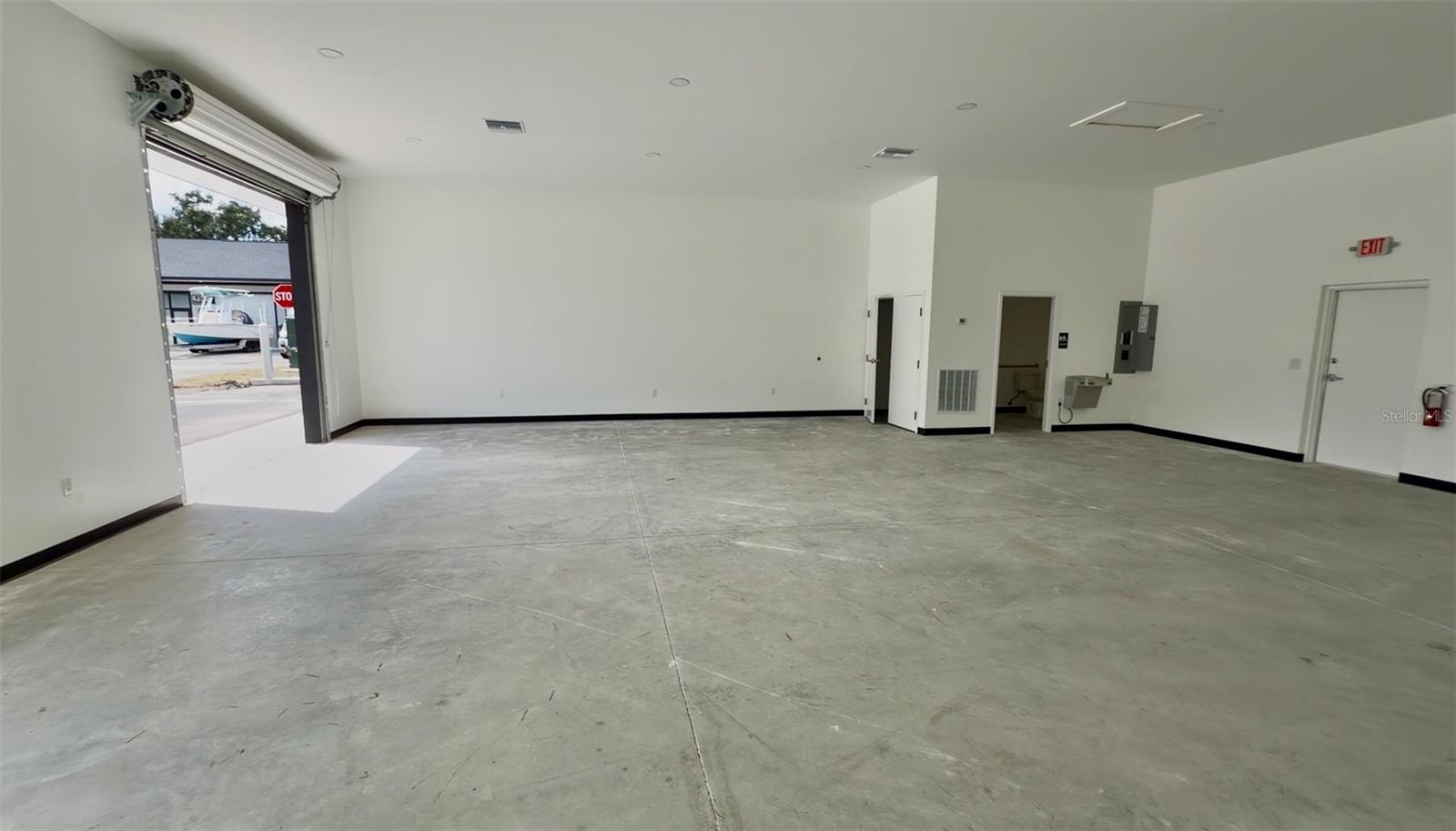 727 Tillman Pl #102 Property Photo 6