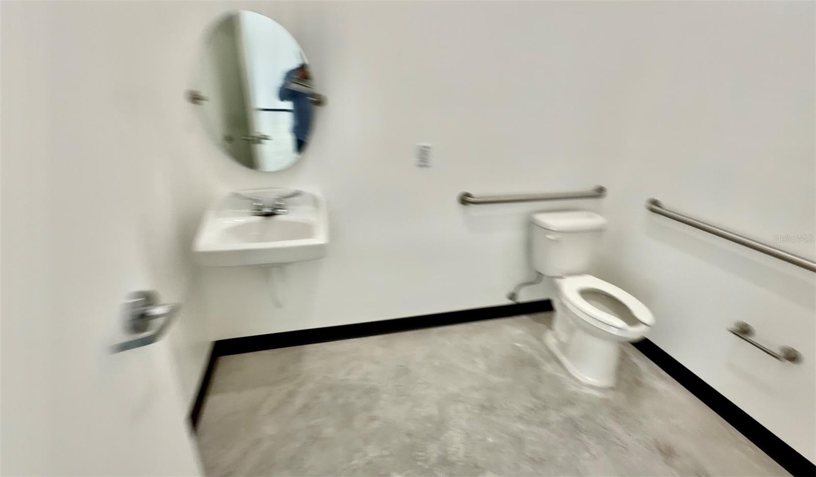 727 Tillman Pl #102 Property Photo 15