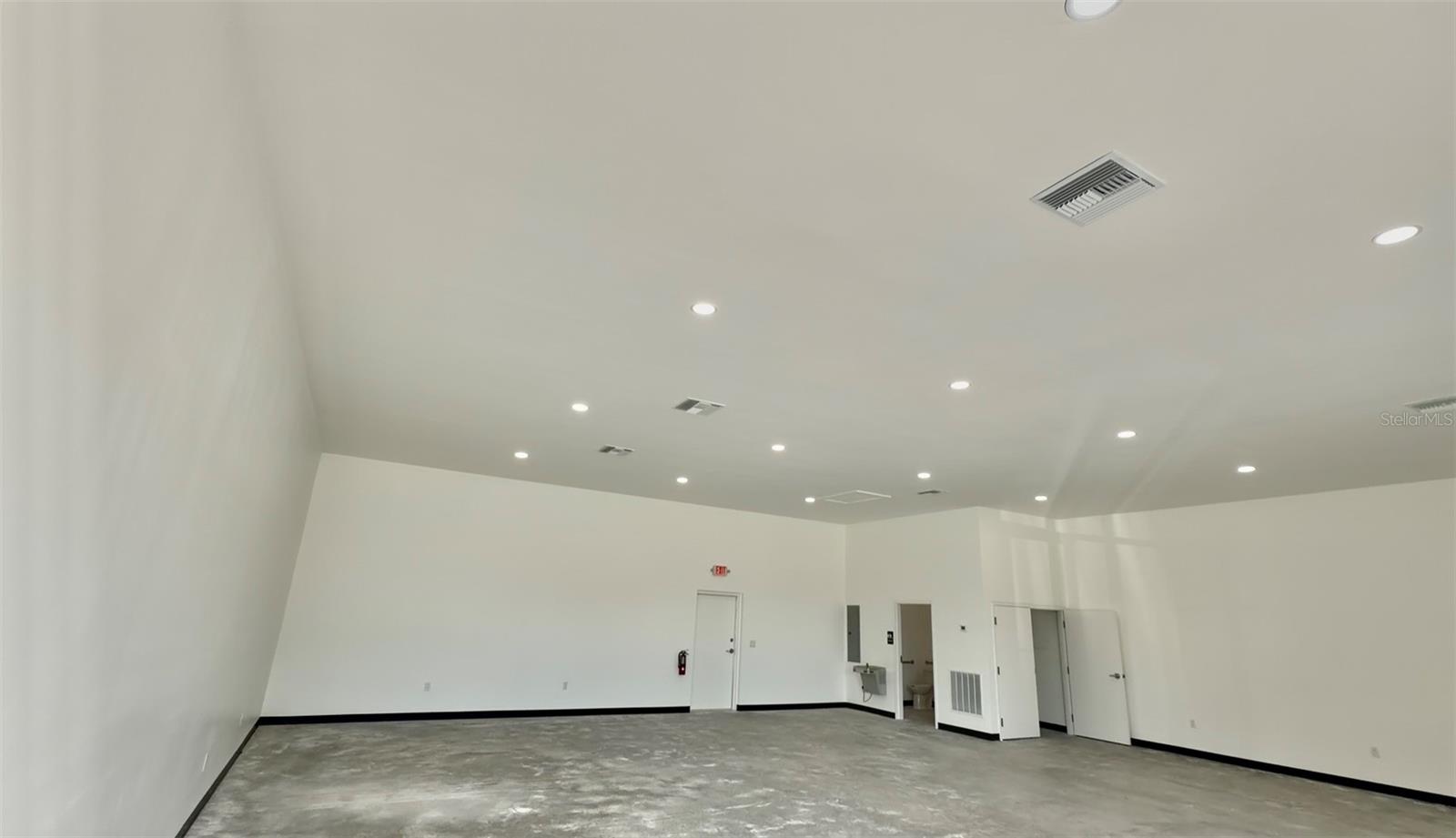 727 Tillman Pl #101 Property Photo 15
