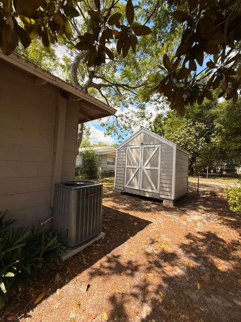 1065 N 10th St Property Photo 15