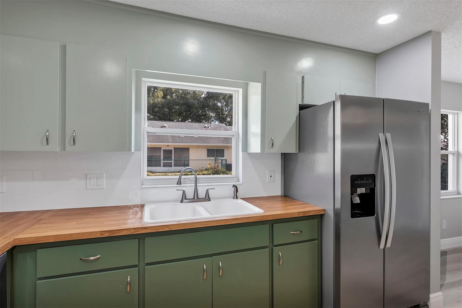 9755 Sw 94th Ter #c Property Photo 11