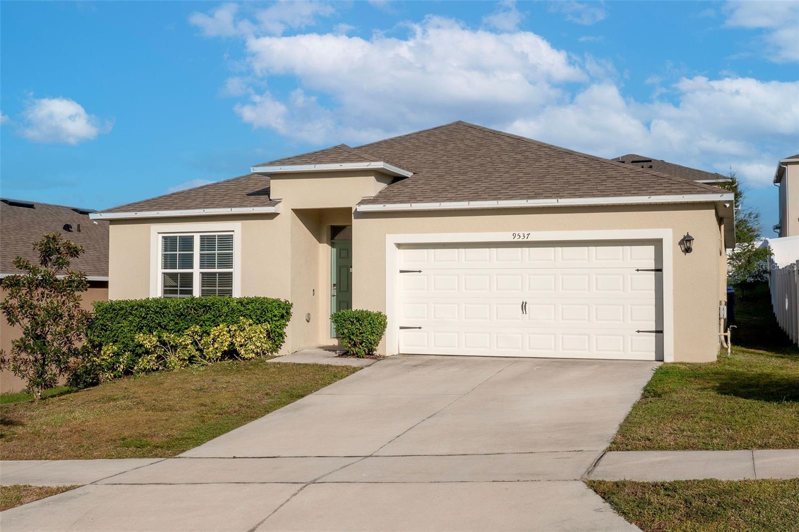 9537 BLACK WALNUT DR