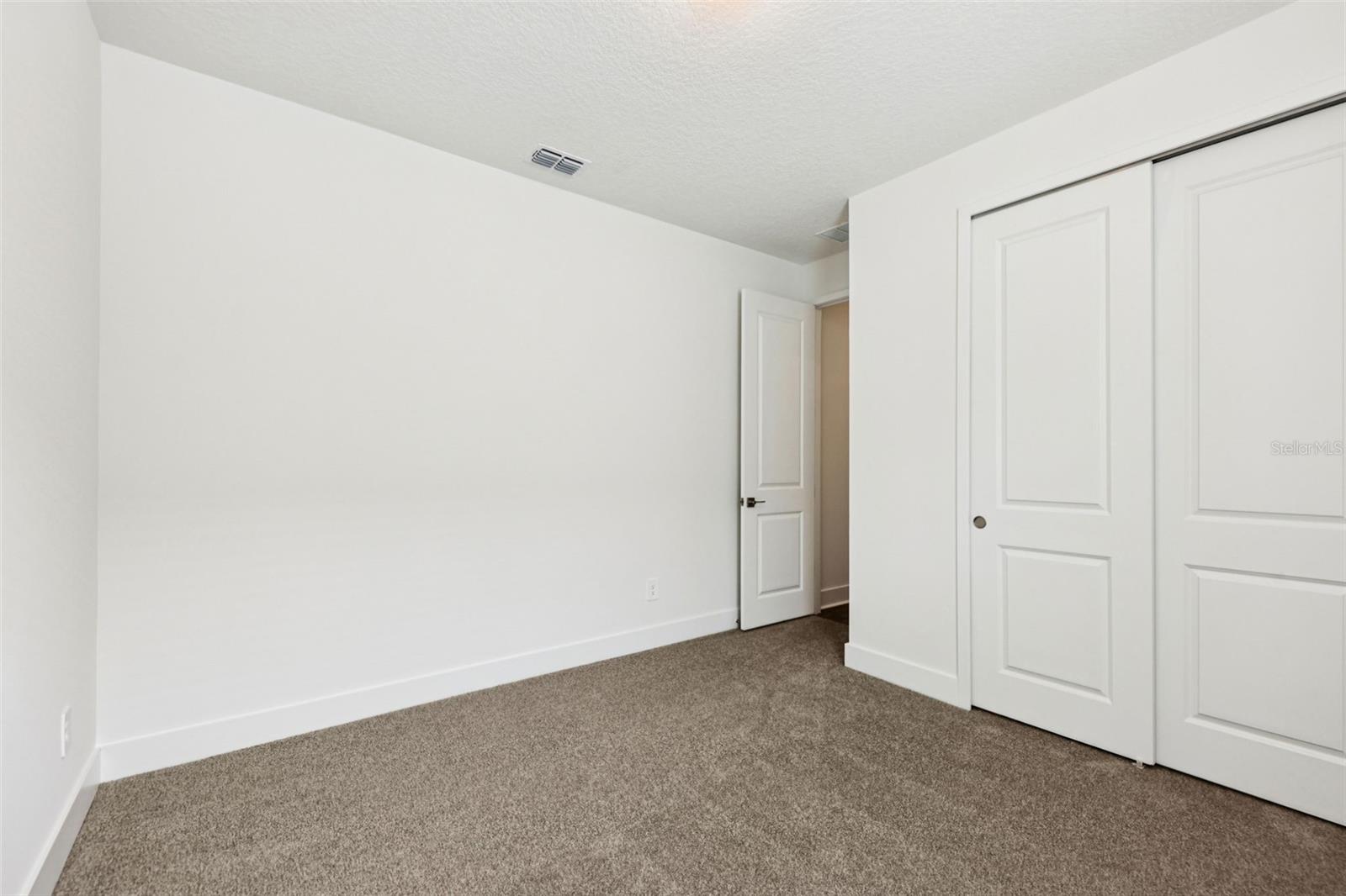 1340 Oakhaven Ave Property Photo 22
