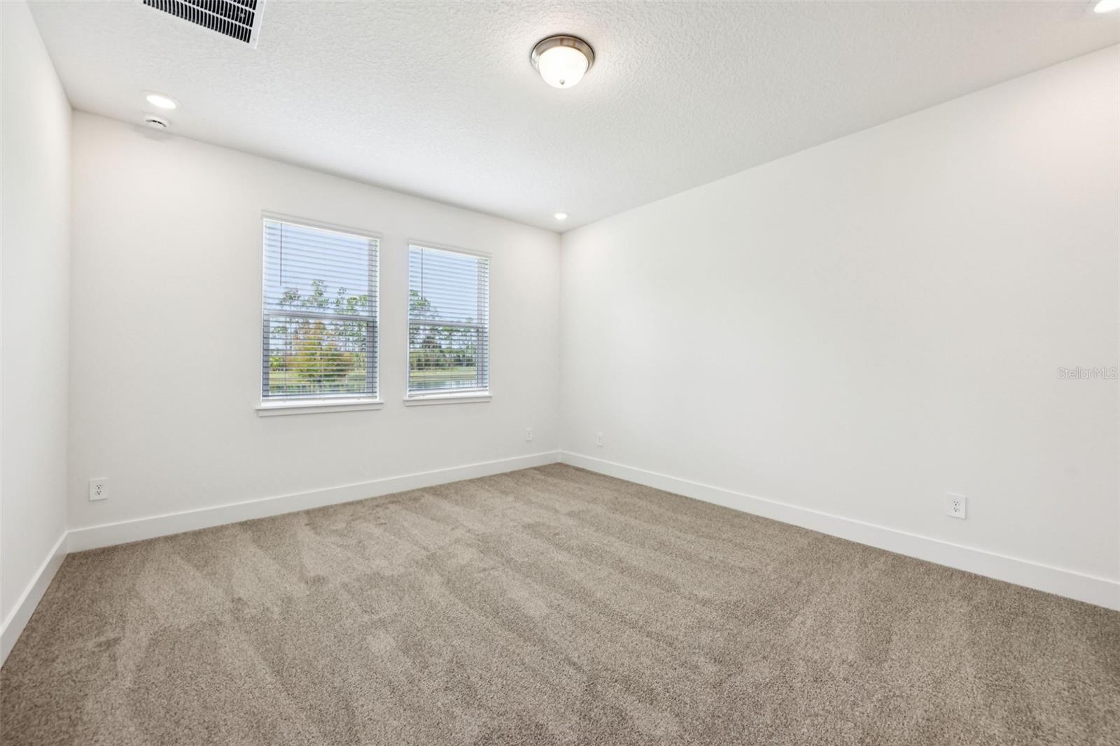 1340 Oakhaven Ave Property Photo 27