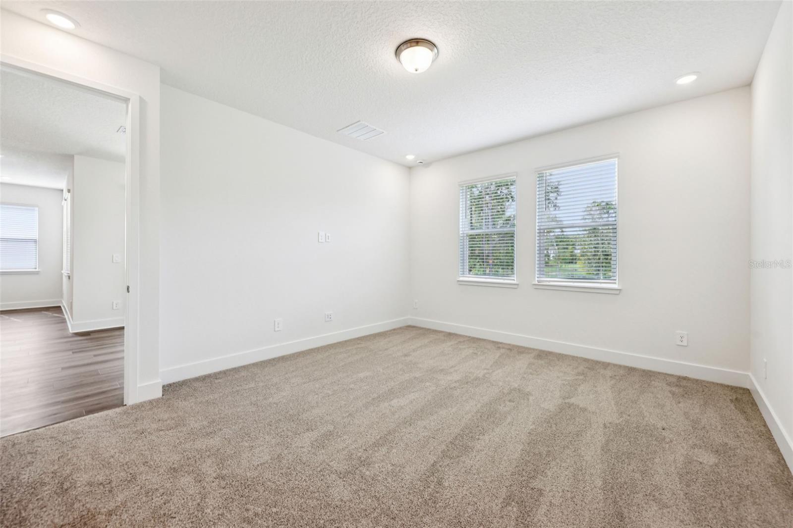 1340 Oakhaven Ave Property Photo 30