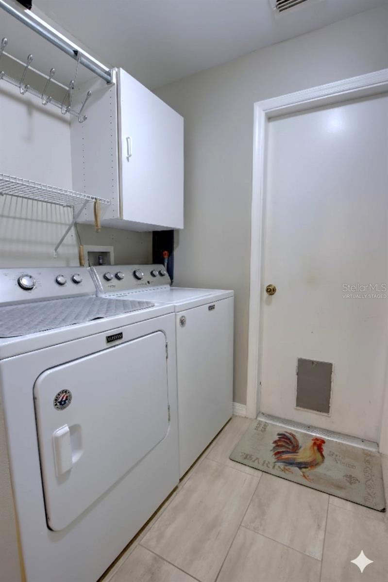 2722 Maywood St Property Photo 19