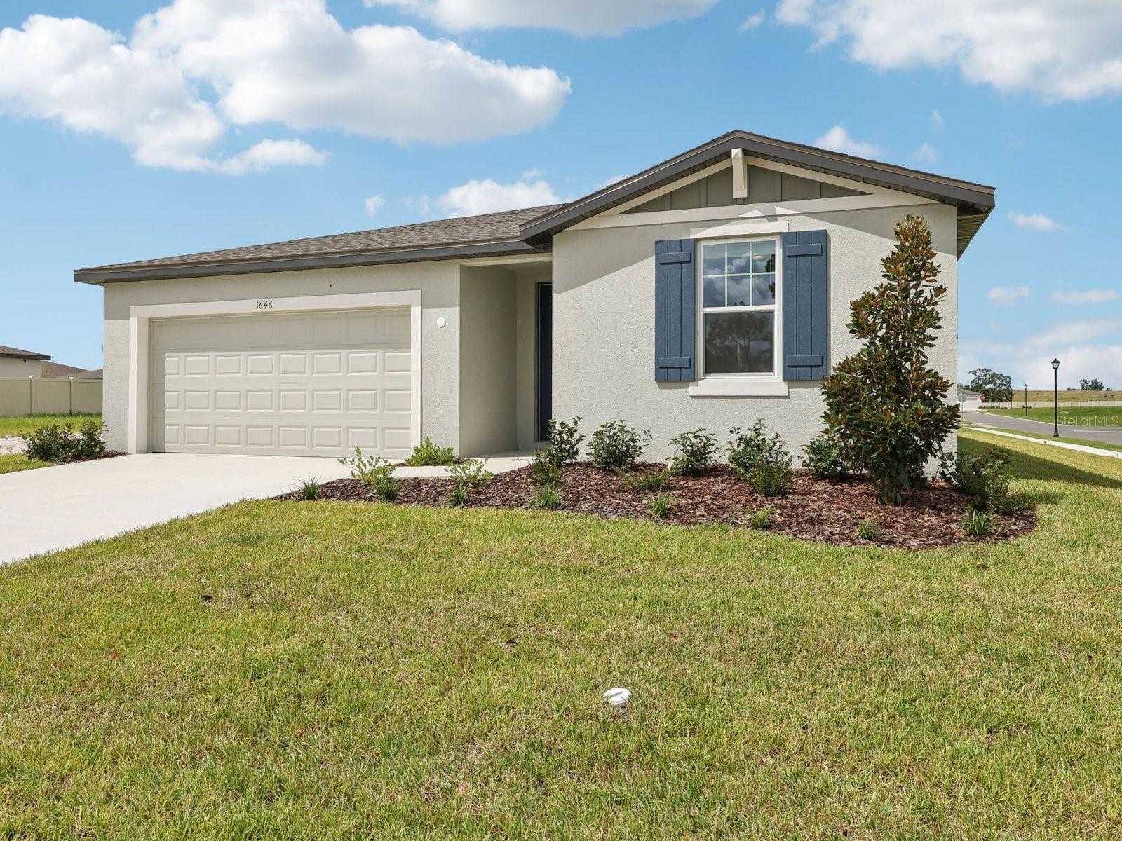 1646 Bark Ridge Dr Property Photo 3
