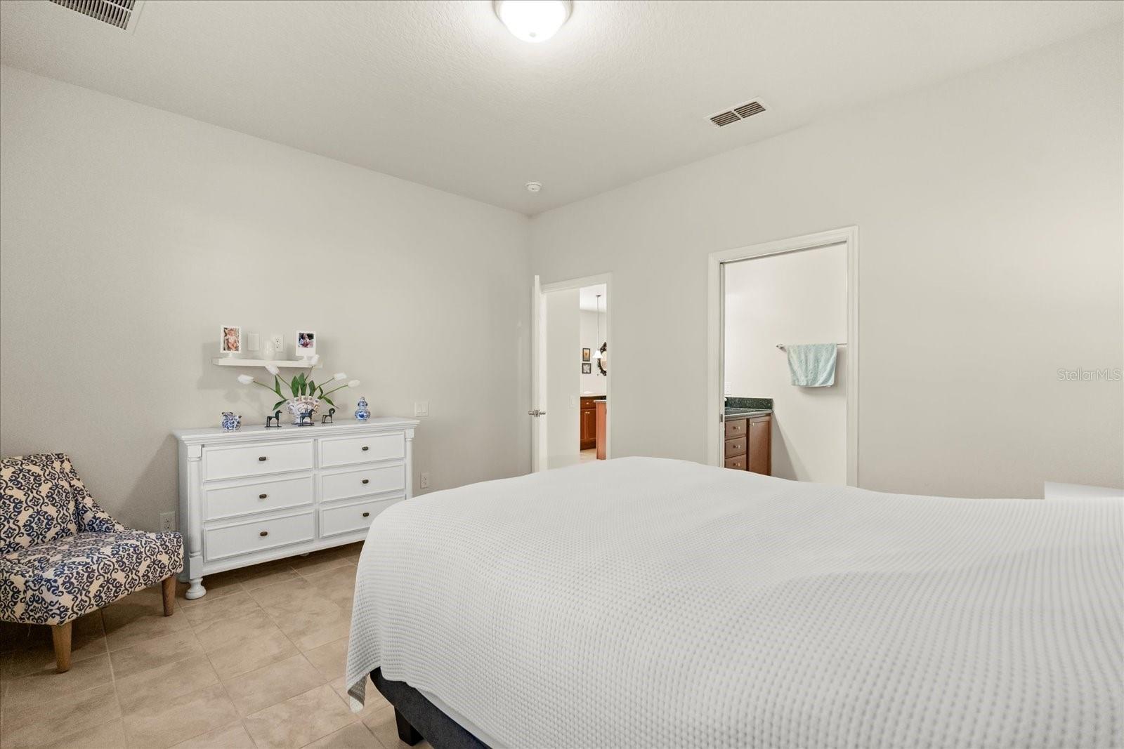 540 Pamplona Pl Property Photo 11