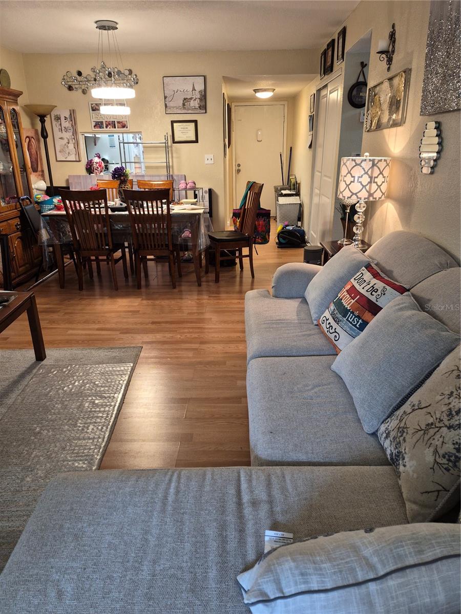 O6358716 Property Photo 7