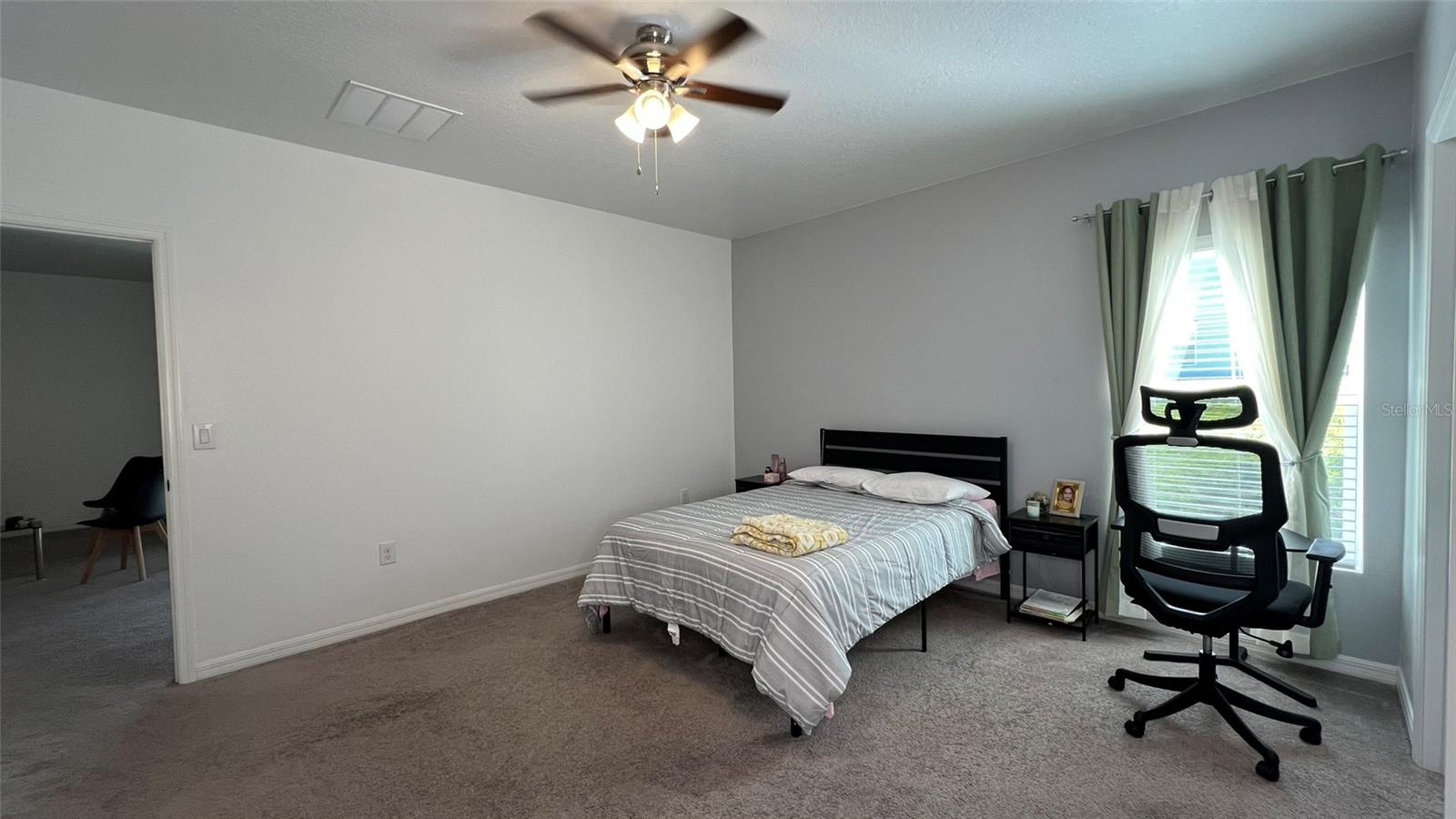 136 Hamlet Loop Property Photo 10