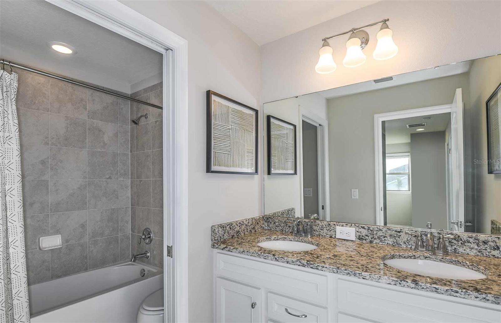 16184 Palm Frond Ave Property Photo 15