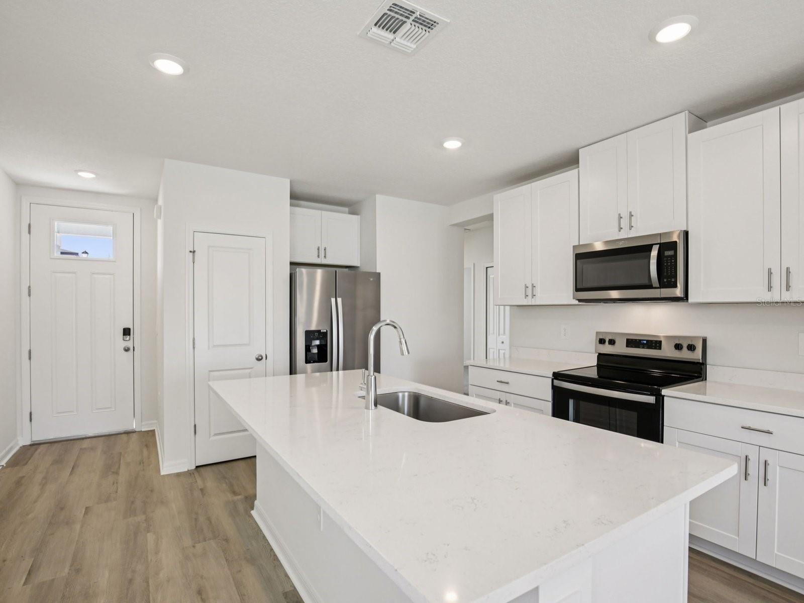 11255 Bellewood Ter Property Photo 3