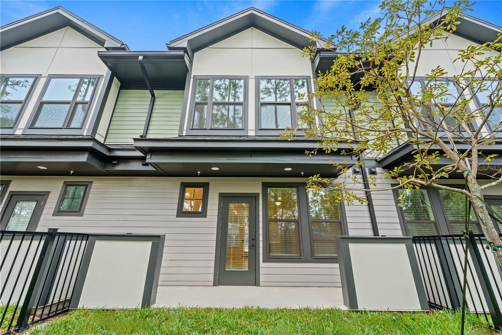 2285 Crown Village Rd #th1 Property Photo 1