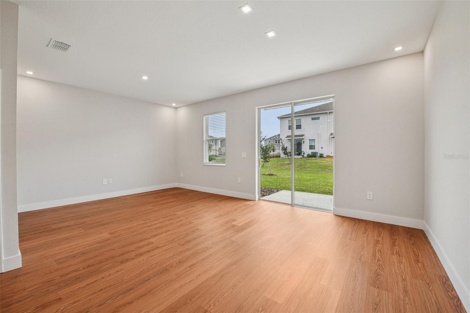 6159 Peaceful Park Way Property Photo 10