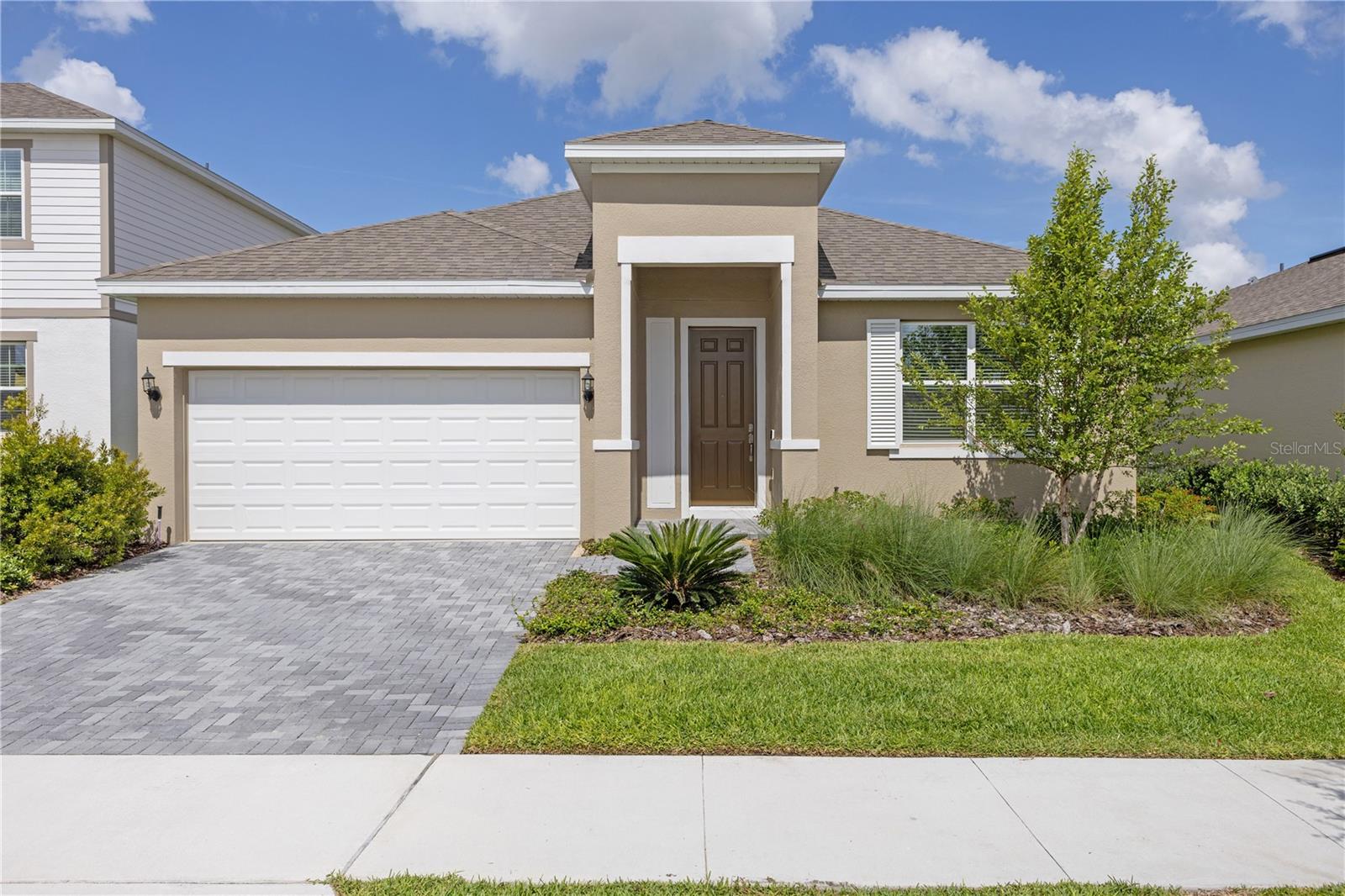 495 Silver Palm Dr Property Photo 1